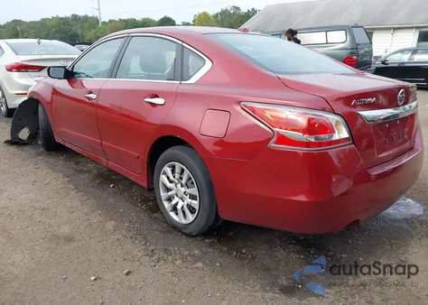 2015 Nissan Altima 2.5 S из США, поврежденный, VIN 1N4AL3AP0FC155914